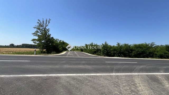 Eladó ipari ingatlan, Győrszemerén 399 M Ft