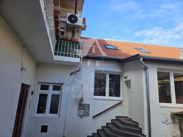 Eladó téglalakás, Szolnokon 40.99 M Ft, 2 szobás