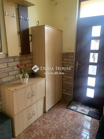 Eladó családi ház, Tolnán 37 M Ft, 3 szobás