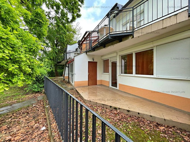 Eladó hotel, Balatonszemesen 235.9 M Ft, 12+4 szobás