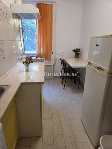 Kiadó téglalakás, albérlet, Debrecenben 180 E Ft / hó, 1 szobás
