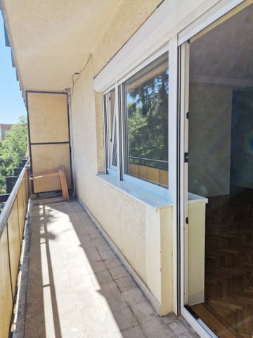 Eladó téglalakás, Pécsett, Kodály Zoltán utcában 67 M Ft