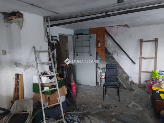 Eladó családi ház, Pomázon, Vróci úton 49 M Ft, 2 szobás