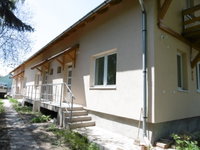 Eladó téglalakás
