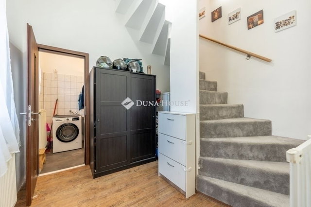 Eladó téglalakás, Budaörsön 75 M Ft, 3 szobás