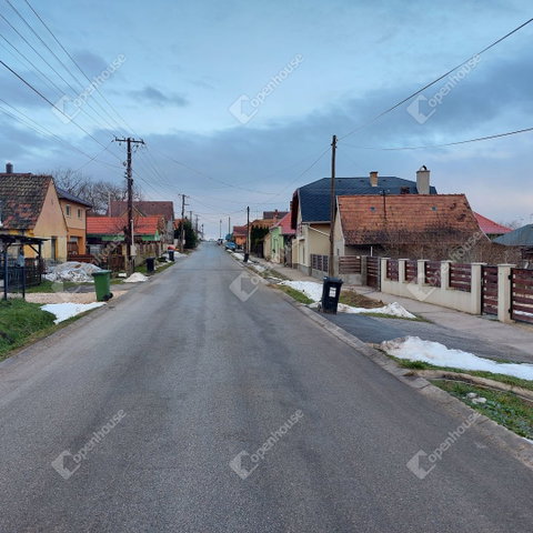 Eladó telek, Környén 7.3 M Ft / költözzbe.hu