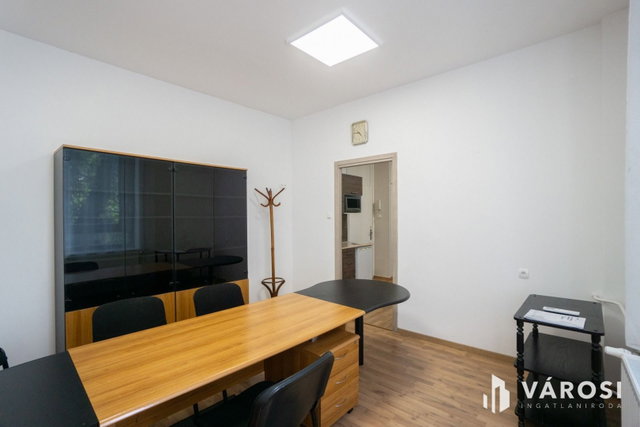 Kiadó iroda, Győrött 100 E Ft / hó, 2 szobás