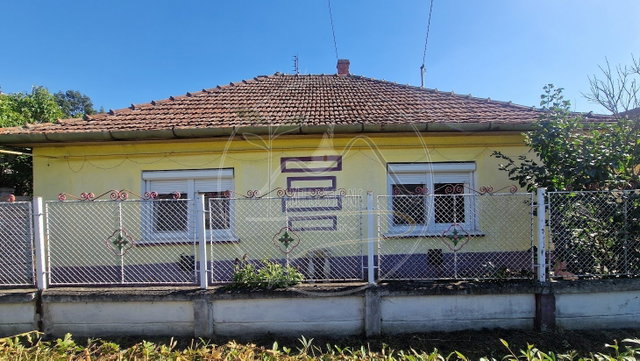 Eladó családi ház, Dobozon 23.9 M Ft, 3 szobás