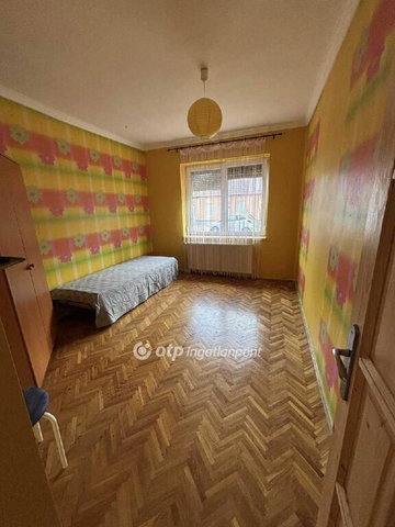 Eladó családi ház, Gyöngyössolymoson 53 M Ft, 3 szobás