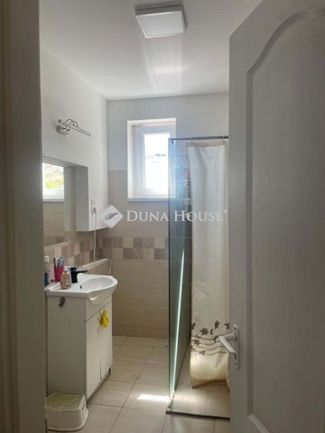 Eladó családi ház, Monorierdőn 95 M Ft, 5 szobás