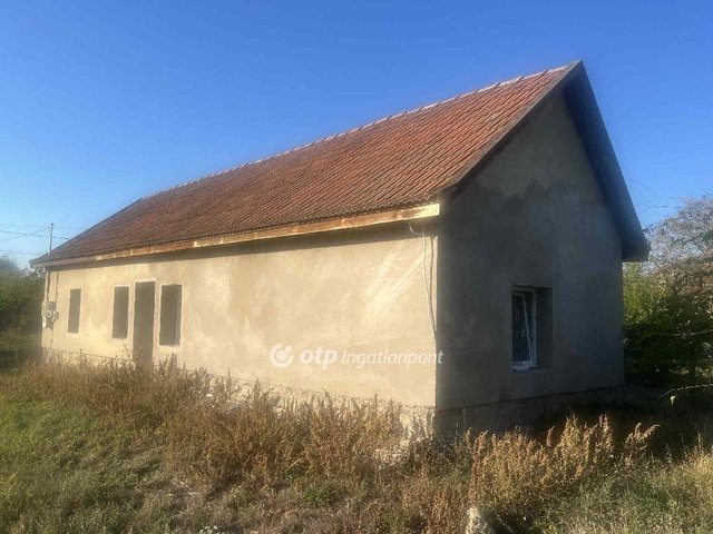 Eladó családi ház, Tápiógyörgyén 12.9 M Ft, 2 szobás
