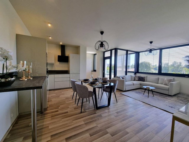 Kiadó téglalakás, albérlet, Tatán 430 E Ft / hó, 4 szobás