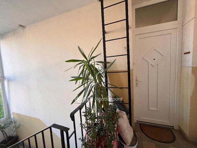 Eladó téglalakás, Zalaegerszegen 34.9 M Ft, 1+1 szobás