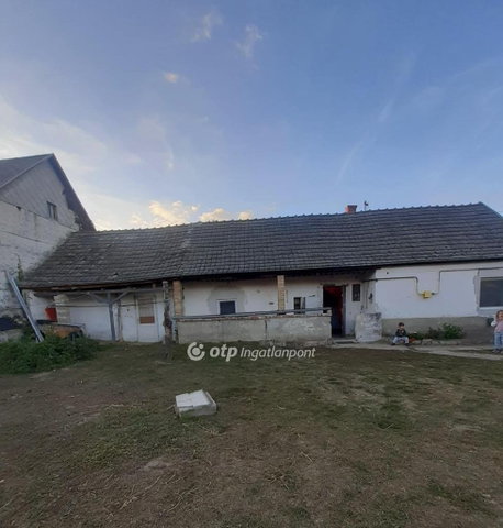 Eladó családi ház, Dunaegyházán 12.5 M Ft, 2 szobás