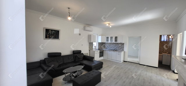 Eladó családi ház, Szegeden 99 M Ft, 3+1 szobás