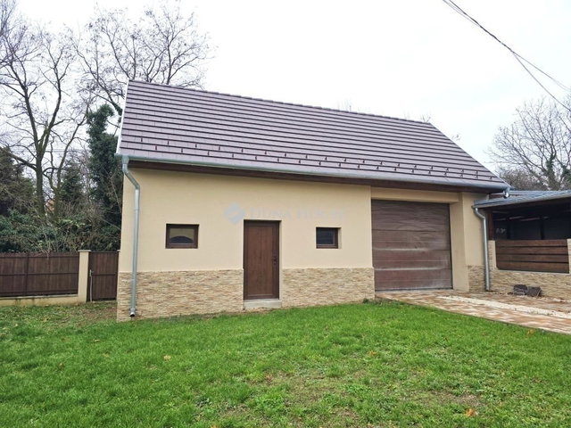 Eladó családi ház, Hosszúhetényen 94.9 M Ft, 4 szobás
