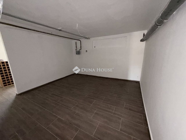 Eladó családi ház, Kalocsán 85 M Ft, 5 szobás