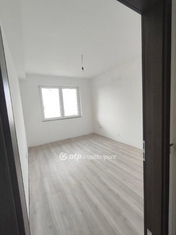 Eladó téglalakás, Kecskeméten 84.5 M Ft, 3+1 szobás