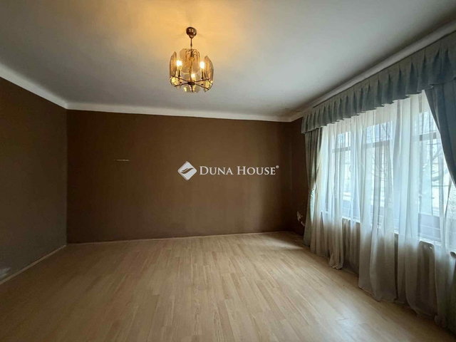 Eladó családi ház, Kiskőrösön 50 M Ft, 3 szobás
