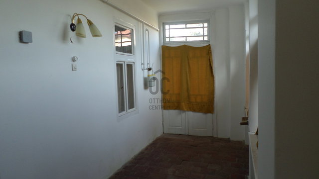 Eladó családi ház, Kunmadarason 13.2 M Ft, 3 szobás