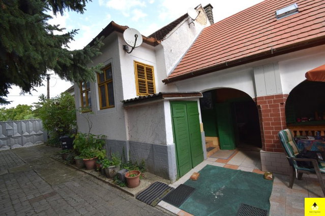 Eladó családi ház, Csepregen 34.9 M Ft, 4 szobás