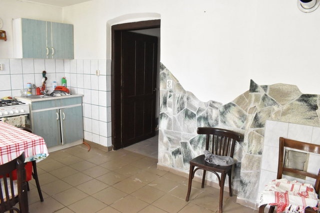 Eladó családi ház, Debrecenben 31 M Ft, 2 szobás