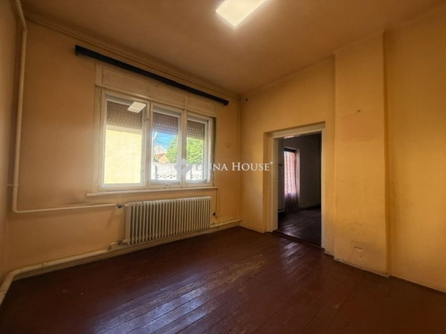 Eladó családi ház, Budapesten, XX. kerületben 65.9 M Ft