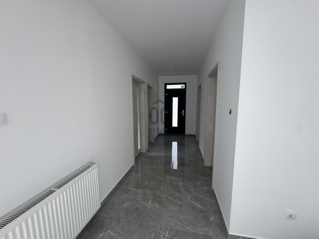 Eladó családi ház, Kecskeméten 89.99 M Ft, 3 szobás
