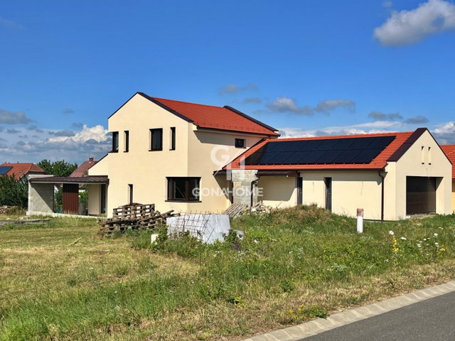 Eladó családi ház, Nemesvámoson 199 M Ft, 5 szobás