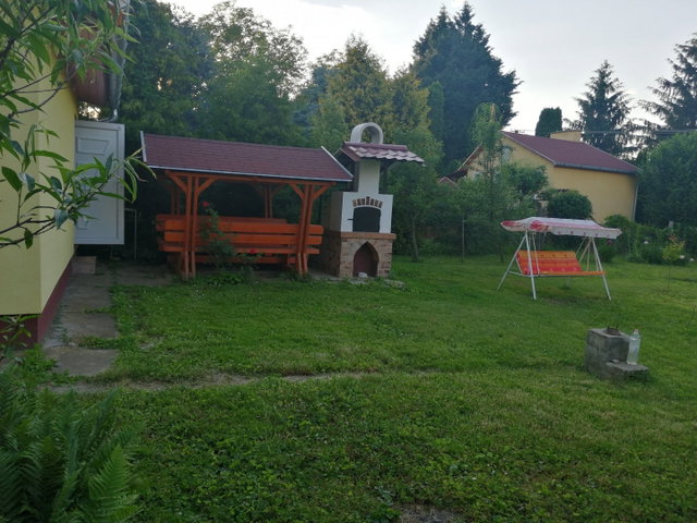 Eladó nyaraló, Szolnokon 19.95 M Ft, 1 szobás