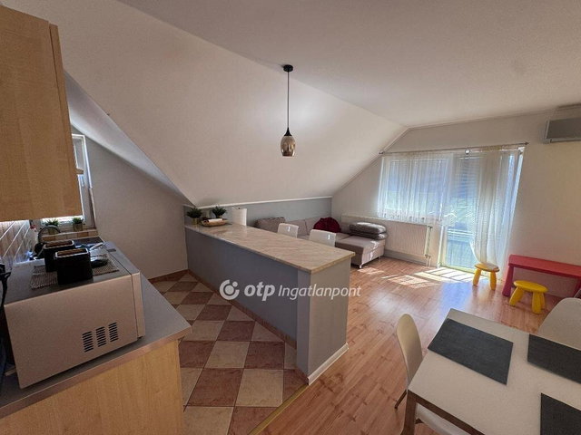 Kiadó téglalakás, albérlet, Tiszafüreden 180 E Ft / hó