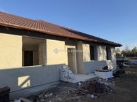 Eladó ikerház, Monoron 92 M Ft, 4 szobás / költözzbe.hu