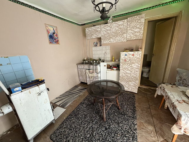 Eladó családi ház, Abonyban 9.8 M Ft, 1 szobás