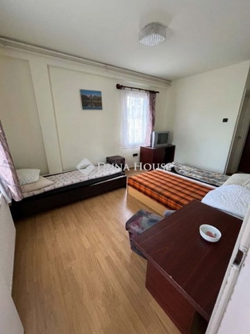 Eladó ipari ingatlan, Szalkszentmártonon 159 M Ft