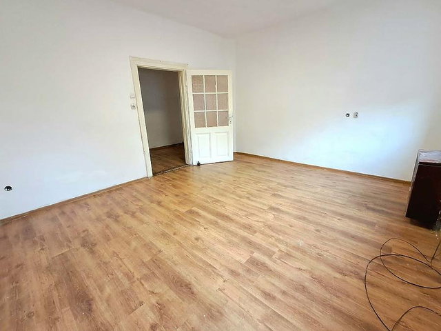 Eladó családi ház, Budapesten, XV. kerületben 47.9 M Ft