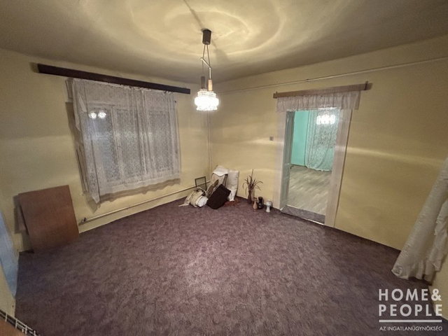 Eladó családi ház, Kisteleken 31.9 M Ft, 3 szobás