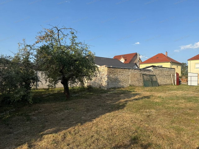 Eladó telek, Győrött 53.99 M Ft / költözzbe.hu