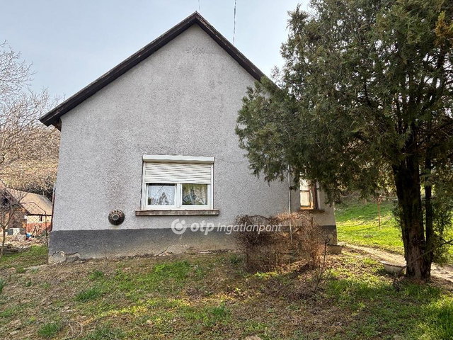 Eladó családi ház, Nagyberényen 25 M Ft, 2 szobás