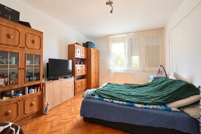Eladó téglalakás, Tatabányán 38 M Ft, 2 szobás
