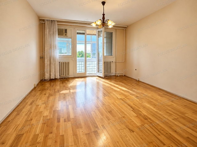 Eladó panellakás, Kecskeméten 42.9 M Ft, 1 szobás