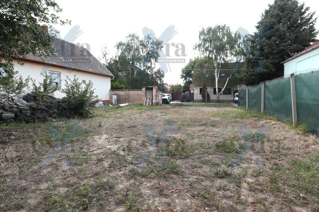 Eladó telek, Szegeden 37.9 M Ft / költözzbe.hu