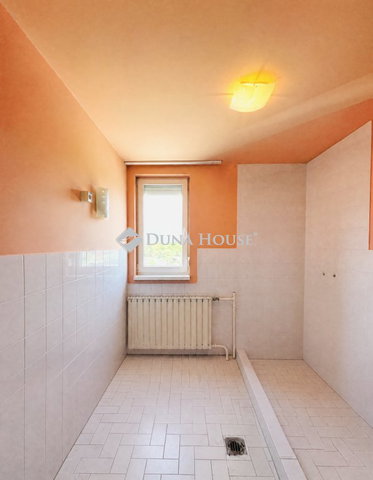 Eladó családi ház, Balmazújvárosban 64.9 M Ft, 4 szobás