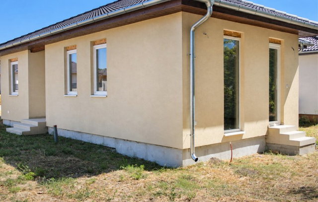 Eladó családi ház, Kecskeméten 85 M Ft, 4 szobás