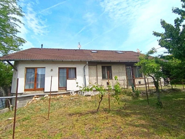 Eladó családi ház, Érden 135 M Ft, 6 szobás