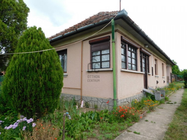 Eladó családi ház, Tápióbicskén 23.9 M Ft, 3 szobás