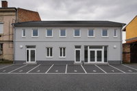 Kiadó családi ház, albérlet, Pécsett 1350 E Ft / hó, 9 szobás