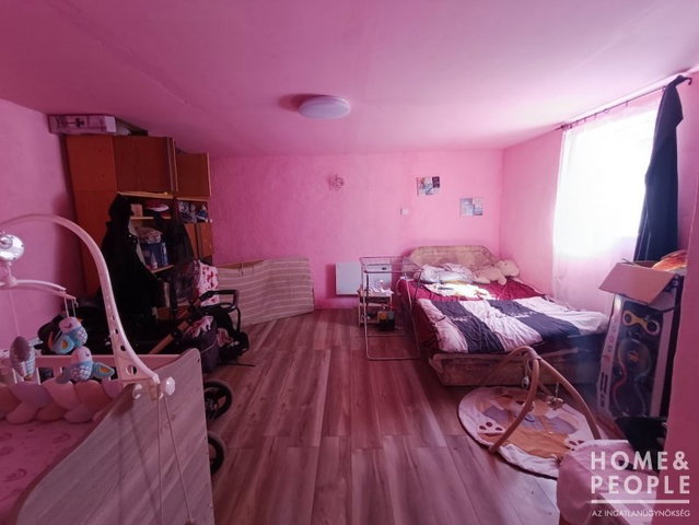Eladó családi ház, Pusztaszeren 14.99 M Ft, 1 szobás