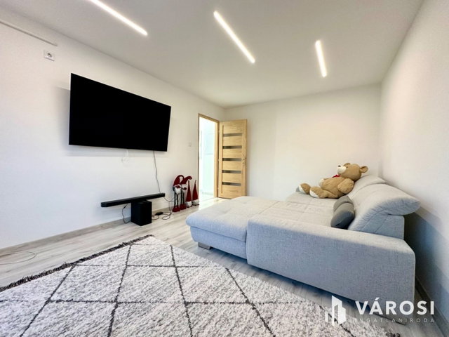 Eladó téglalakás, Salgótarjánban 24.5 M Ft, 2 szobás