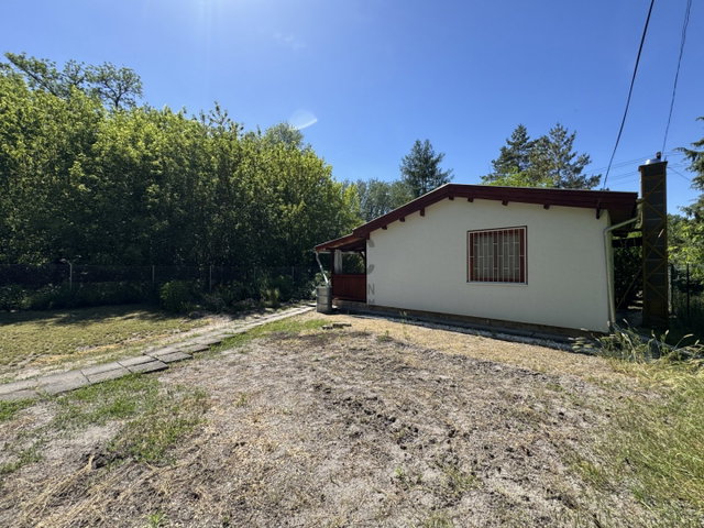 Eladó nyaraló, Mikebudán 28 M Ft, 2 szobás