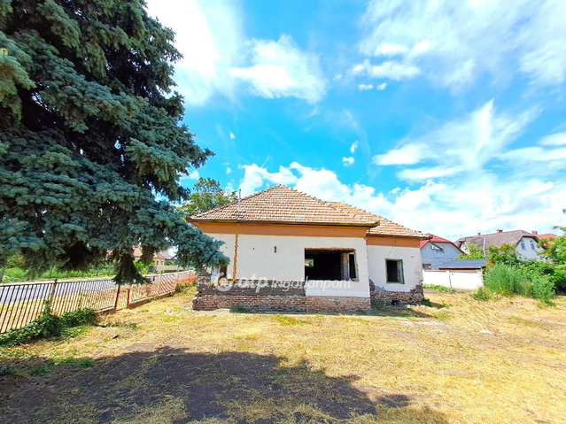 Eladó családi ház, Abonyban 17.99 M Ft, 3 szobás
